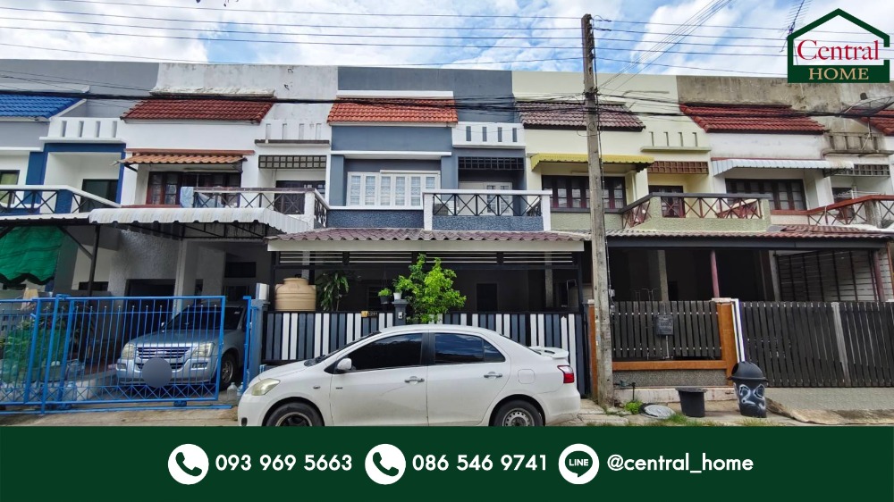 For SaleTownhousePathum Thani,Rangsit, Thammasat : Townhouse Baan Chomfa - Warangkul Rangsit Khlong 2, full extension.