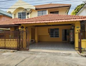 For SaleHouseMin Buri, Romklao : For inquiries, call: 095-691-6909 2-story detached house for sale, 50 square meters, 4 bedrooms, 3 bathrooms, Royal Park Ville Suwinthawong project, near Big C, Lotus, Nong Chok.