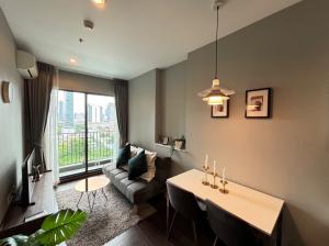 For RentCondoSukhumvit, Asoke, Thonglor : 💥💥 Condo for rent C Ekkamai, beautiful room , convenient travel.