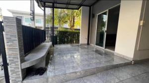 For RentTownhousePathum Thani,Rangsit, Thammasat : ++For rent, 2-story townhome, Pruksa Ville 100, Phahonyothin-Khlong Luang, corner house, zone in front of the project!!**There is a washing machine**