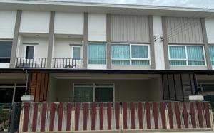 For RentTownhouseChaengwatana, Muangthong : Townhome for rent, 2-storey townhome for rent, some furniture, Cher Ngamwongwan, Prachachuen