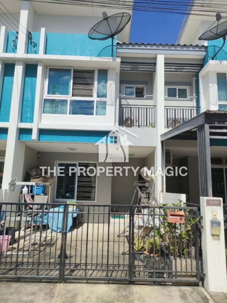 For RentTownhouseVipawadee, Don Mueang, Lak Si : 3-story townhome with furniture, beautifully decorated, for rent in Phahon Yothin-Don Mueang area. Near B.Care Medical Center Hospital, Sai Mai, only 1.6 km.