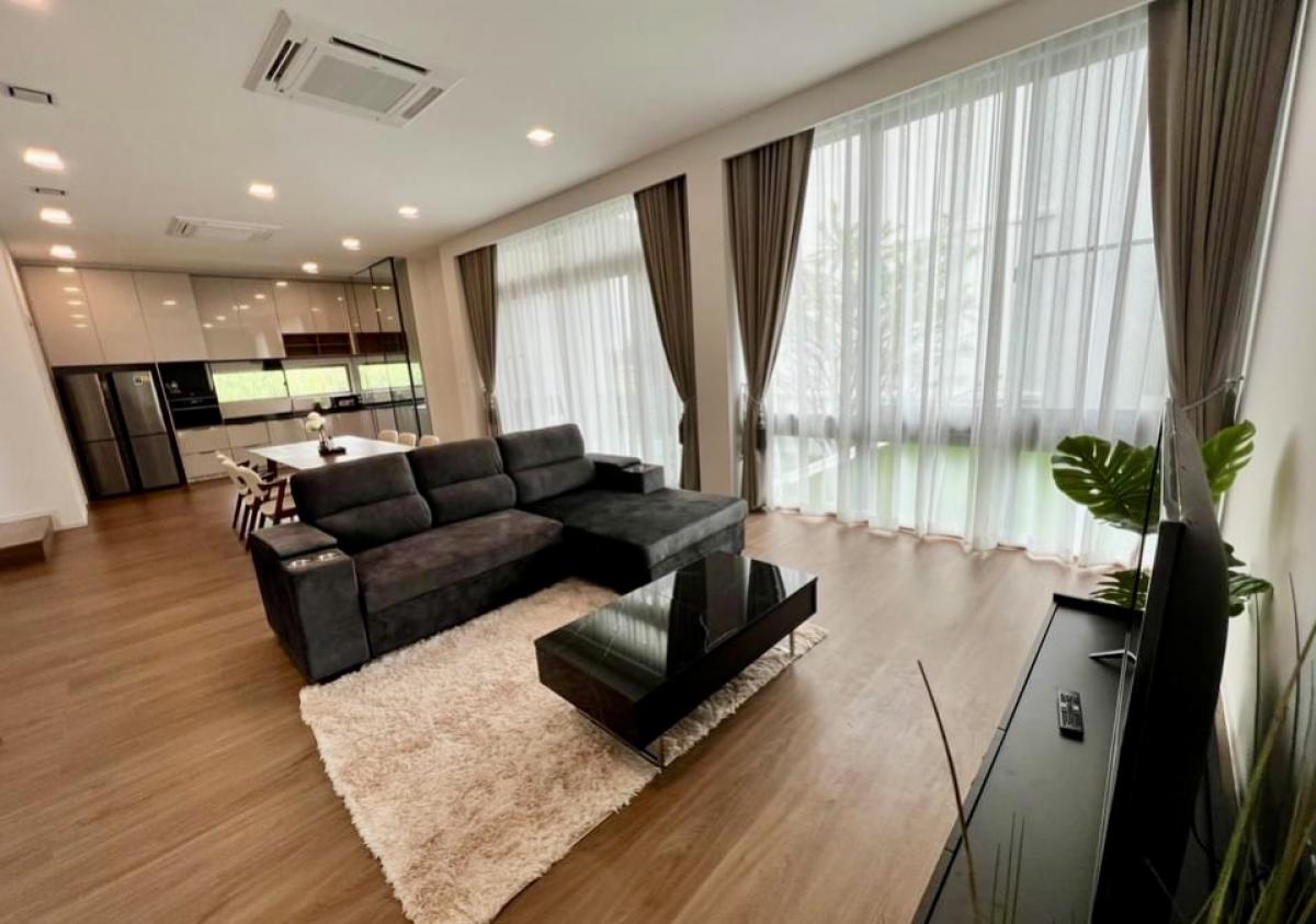 For RentHousePattanakan, Srinakarin : 🌟For rental Detached House VIVE Rama 9- Krungthepkreeta. Detached House 3 storey 3 Bedrooms / 4 Bathrooms. House designed inspires by modern Japanese style. Fully furnished.🔑Rental Fee 200,000 THB/Month