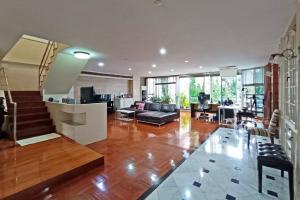 For SaleCondoSukhumvit, Asoke, Thonglor : For sale Duplex Penthouse Premier Condominium Sukhumvit 24.