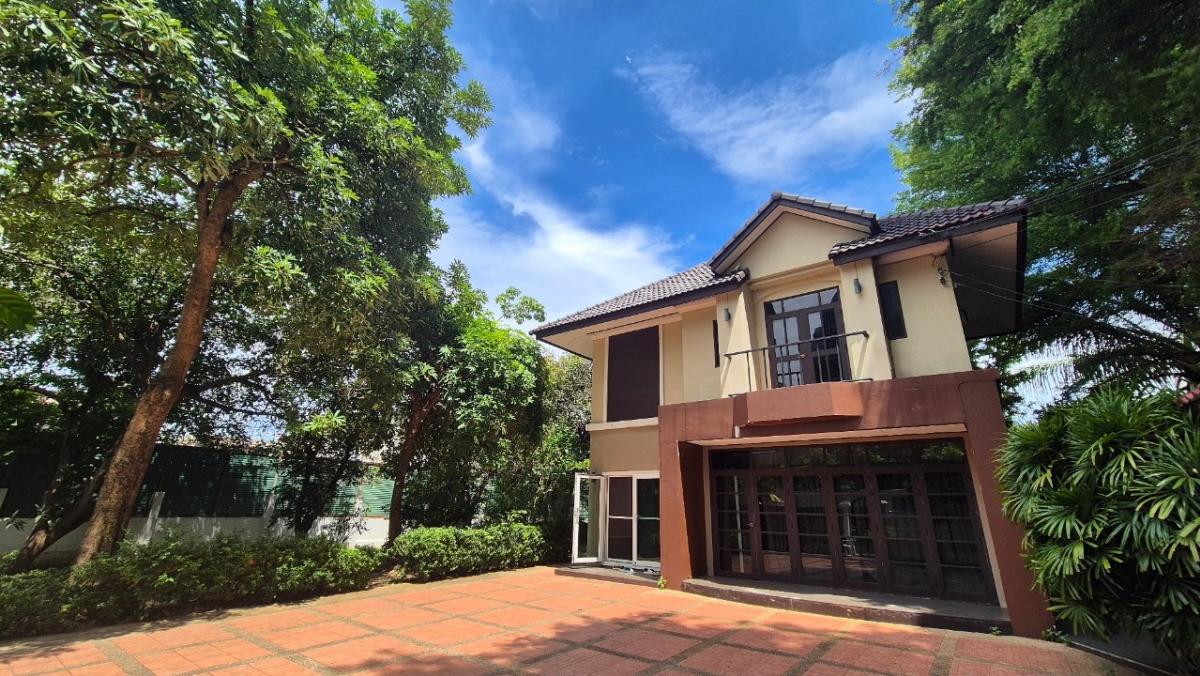 For SaleHouseLadprao, Central Ladprao : 🔥Land for sale with a very beautiful single house, 2 floors, 3 bedrooms, 3 bathrooms, with a maid's house, Soi Phahon Yothin 22🔥