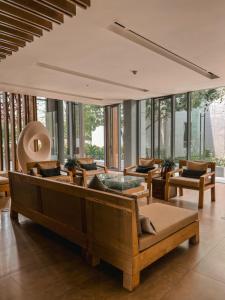 For SaleCondoPak Chong KhaoYai : Condo for sale, The Valley Khao Yai, area size 154 sq m., 5th floor, excellent condition.  details  Area 154 sq m.  3 bedrooms  3 bathrooms 1 kitchen + 2 balconies + 1 Outdoor balcony  Building 3  5th floor out of 7 floo