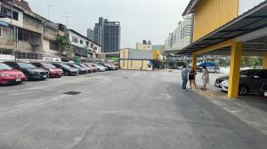 For RentShowroomKasetsart, Ratchayothin : BS1421 Land for rent with buildings, area 367 square meters, next to BTS Ratchayothin, suitable for a service center, restaurant, office, clinic.