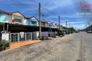 For SaleTownhousePathum Thani,Rangsit, Thammasat : 2-story townhouse for sale, Dan Thong Village, Soi Thetsaban 14, Pathum Thani-Sam Khok Road.