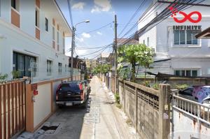 For SaleHouseRama9, Petchburi, RCA : 2-story detached house for sale, 22 square meters, Soi Pracha Songkroh 14 Beside the Chinese Embassy Ratchadaphisek Road