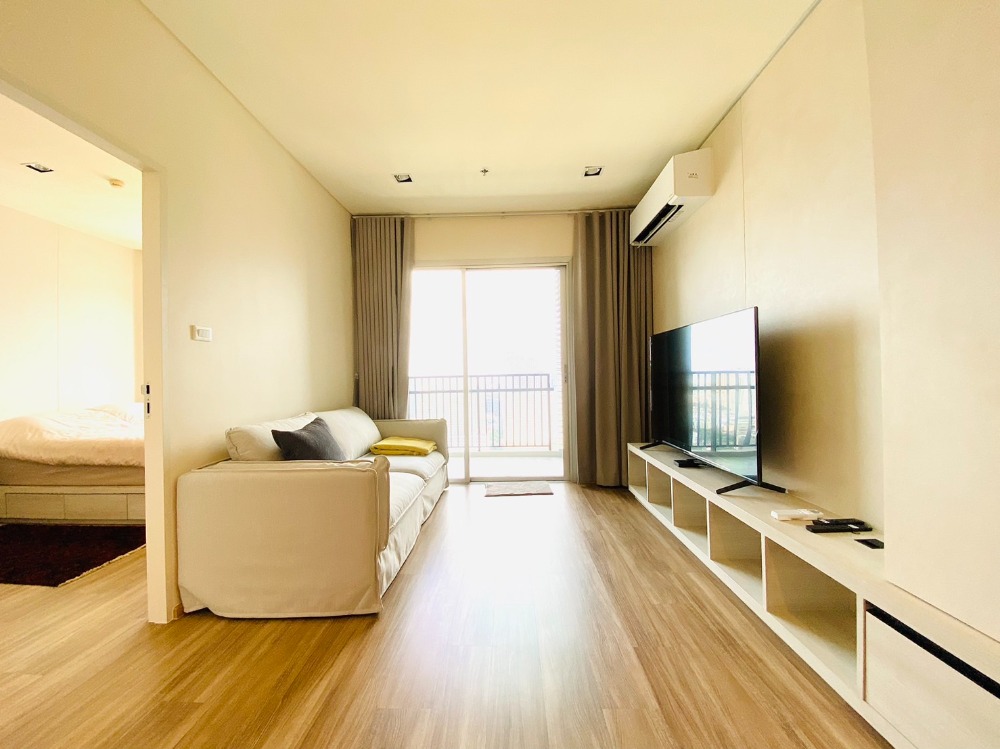 For SaleCondoSapankwai,Jatujak : Condo for sale Intro Pradiphat, corner room, 33rd floor, size 46 sq m., beautiful room, fully furnished, ready to move in, near BTS Saphan Khwai