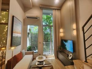 For SaleCondoSilom, Saladaeng, Bangrak : Sale 😀culture chula-silom Condo near Chula BTS, Sala Daeng (Silom) 180 meters, opposite Chulalongkorn University, room with a view of the Thai Red Cross Society, the most beautiful room, size 1 bedroom, 1 bathroom, price only 7,249,800 baht, first come fi