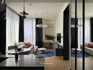 For RentCondoWitthayu, Chidlom, Langsuan, Ploenchit : ❖ Beautiful Decoration ❖ 35+ floor, 77.00 sq.m. | 2 bedrooms Fully furnished | Condo near Central Chidlom 210 m., BTS Chidlom 400 m.