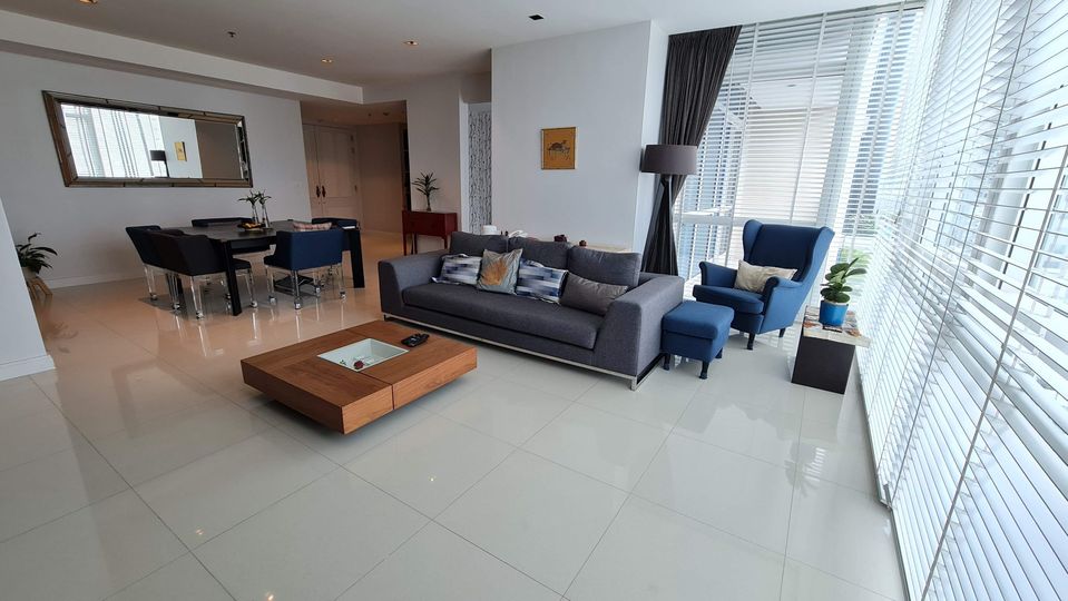 For RentCondoWitthayu, Chidlom, Langsuan, Ploenchit : ++++Urgent rent+++ ** The Athenee Residence**3 bedrooms, size 223 sq m, fully furnished, ready to move in!!