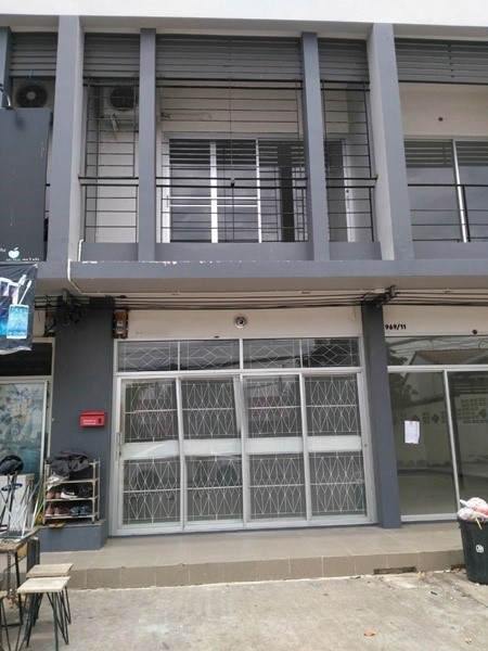 For SaleTownhouseKorat Nakhon Ratchasima : Townhome for sale, 2 floors, 30 square meters, Soi Suranarai 15, Cho Ho, Mueang Nakhon Ratchasima.