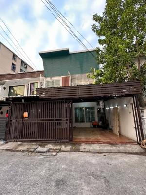 For RentTownhouseRatchadapisek, Huaikwang, Suttisan : Townhome for rent, Ratchada Soi 3, very good location, cheap price.