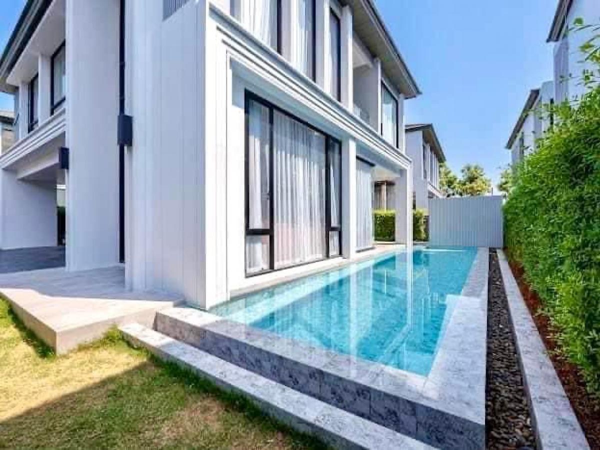 For RentHouseLadkrabang, Suwannaphum Airport : Luxury detached house project in Bangna area with private swimming pool