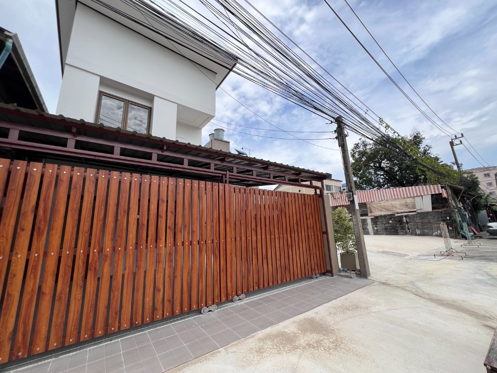 For RentHome OfficeChokchai 4, Ladprao 71, Ladprao 48, : For sale/rent 2-storey detached house