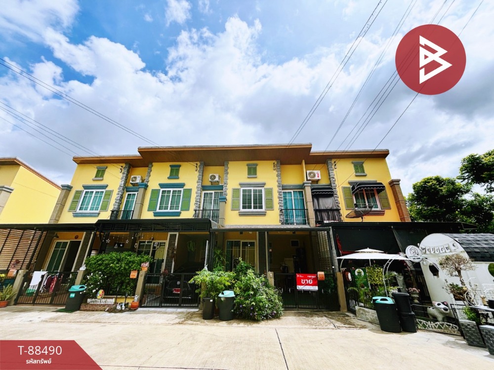 For SaleTownhousePathum Thani,Rangsit, Thammasat : Urgent sale townhouse Golden Town Village, Rangsit-Khlong Sam, Khlong Luang, Pathum Thani