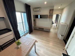 For RentCondoRatchadapisek, Huaikwang, Suttisan : Urgent rent 🔥 Very good price 🔥 Noble Revolve Ratchada (2b2b) 54 sq m. 27,000 Call 0658208476 First