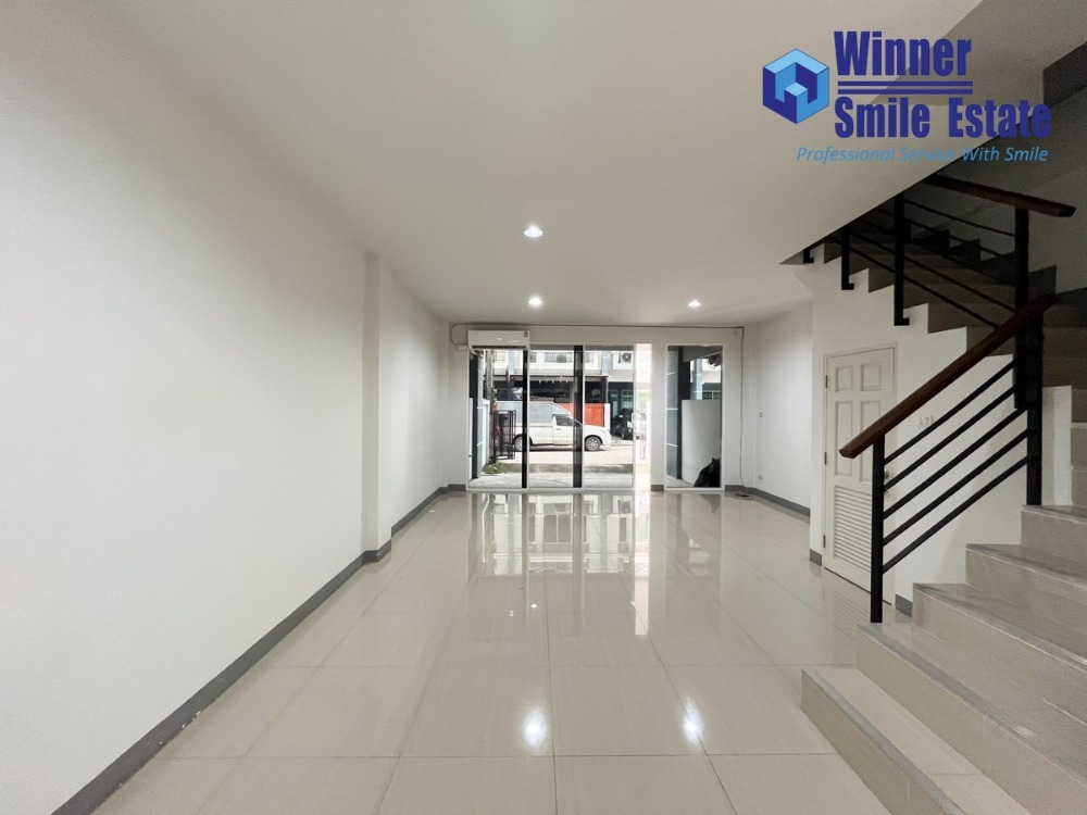 For RentHome OfficeLadkrabang, Suwannaphum Airport : For rent, 4-story commercial building, RK BiZ CENTER, usable area 250 sq m, near Motorway-Airportlink.