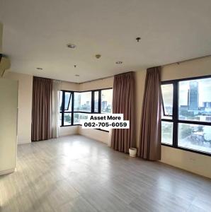 For SaleCondoAri,Anusaowaree : Good price ++ Not expensive for sale, large room, Condo The Crest Phahonyothin 11 (corner room), 2 bedrooms, pool view    Near BTS Ari