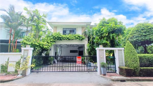 For SaleHouseLadkrabang, Suwannaphum Airport : Single house for sale, back on the edge, not attached to other houses on 3 sides, north facing, 5 bedrooms, 5 bathrooms, Perfect Master Piece, Sukhumvit 77 (On Nut), next to Robinson, 10 minutes to the motorway and Suvar