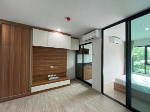 For RentCondoLadkrabang, Suwannaphum Airport : Condo for rent RYE HuaMak, ready to move in. If interested, contact Line @goodmanpro or call 0999029192.