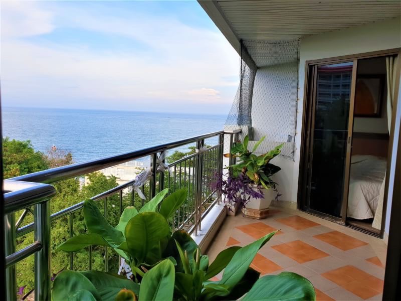 For SaleCondoHuahin, Prachuap Khiri Khan, Pran Buri : Beautiful sea view suite for sale, low price, area 61 sq m. Baan Rabiang Chan, Cha-am-Hua Hin, 2 bedrooms, 1 bathroom, hall, kitchen, ready to move in condition.