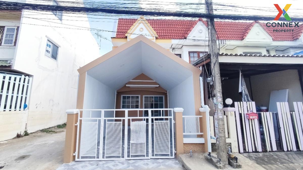 For SaleTownhousePathum Thani,Rangsit, Thammasat : For Sale Townhouse/Townhome  , Uthong Place 2 , corner unit , newly renovated , Khu Khot , Lam Luk Ka , Pathum Thani , CX-100276