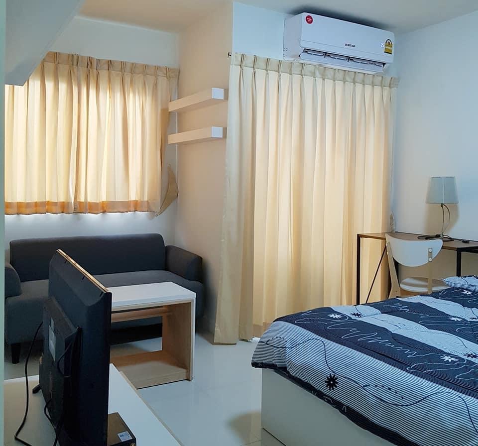 For RentCondoOnnut, Udomsuk : For rent: My Condo S52 (Soi 52) located next to LOTUS On Nut. Convenient for shopping and finding food. Opposite is Century shopping mall with restaurants and a cinema. Beautiful room, fully furnished.