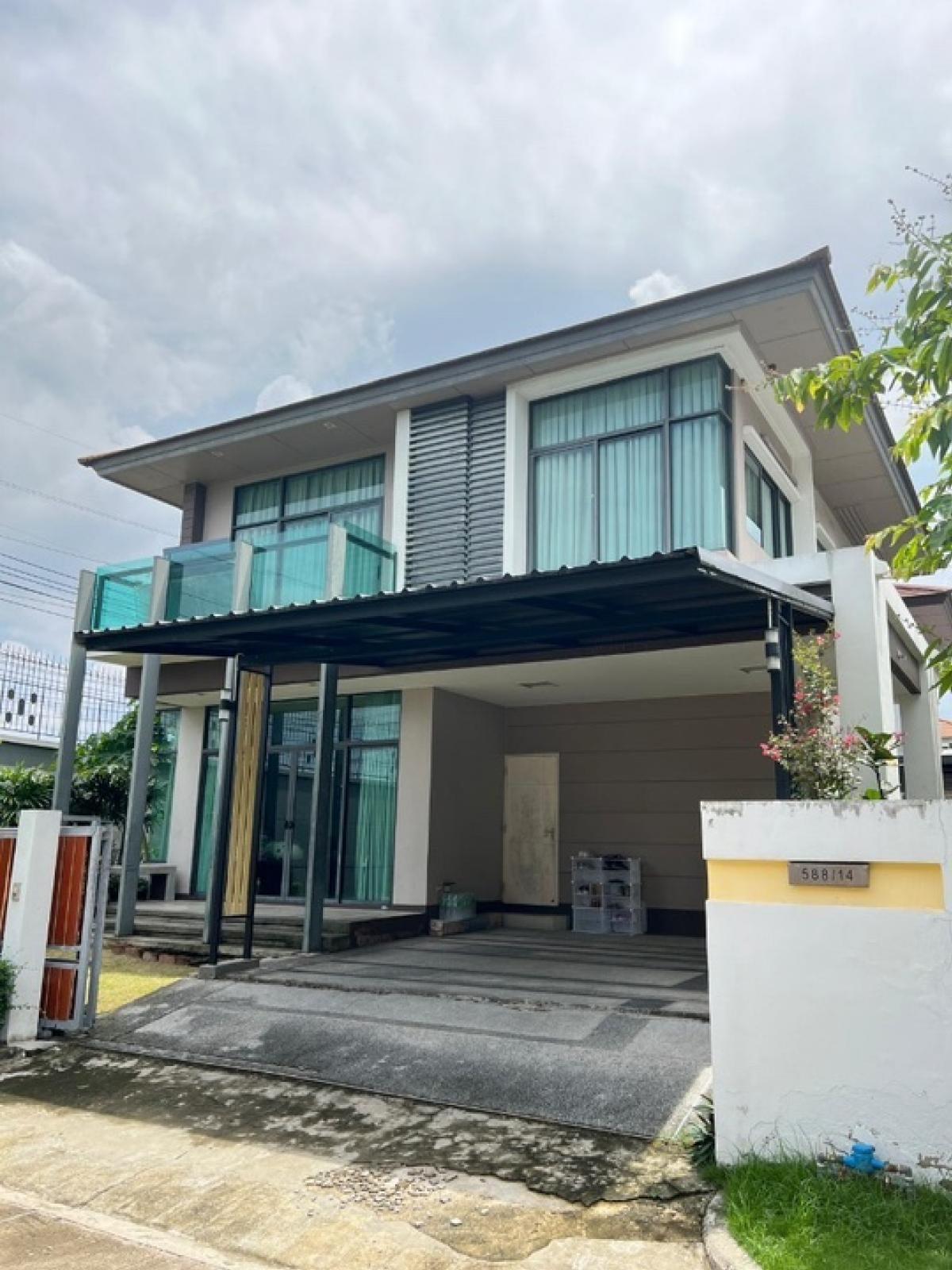 For SaleHouseLadkrabang, Suwannaphum Airport : LL304 House for sale Setthasiri On Nut - Srinakarin, 2-story detached house, corner house.