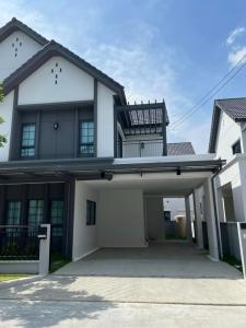 For RentHouseBangna, Bearing, Lasalle : House for rent, Centro Bangna Km. 7 (new house, never lived in), behind Mega Bangna.