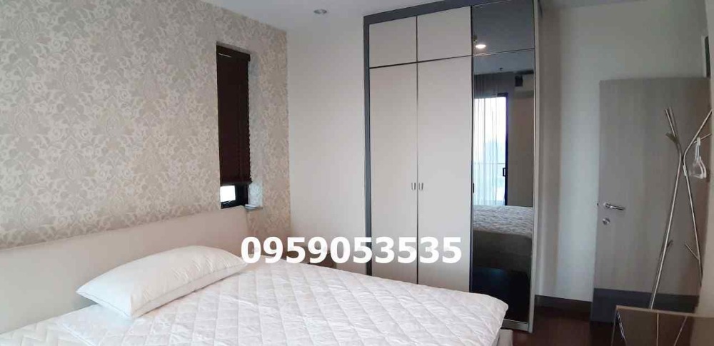 For SaleCondoRama9, Petchburi, RCA : Sell ​​2 bedrooms 2 bathrooms 85 sqm at corner unitclose to MRT petchburi 150 metres close to SWU university 200 metresnext to Singha complex buildingclose to Airport link 450 metresplease contact me095 905 35 35