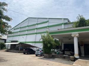 For RentWarehouseSamut Prakan,Samrong : Warehouse for rent, City Park Industrial Estate (Choi Em Tyne 1), location near Bang Phli Industrial Estate.