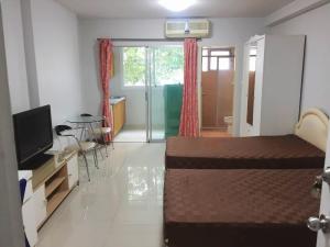 For RentCondoRatchadapisek, Huaikwang, Suttisan : For rent Suplai City Home Ratchada 10, size 30 sq m., fully furnished. Available, ready to move in, rent 8,500/month, near MRT Huai Khwang, Central Rama 9.