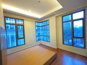 For SaleCondoOnnut, Udomsuk : Urgent sale, Mayfair Place Condo, Sukhumvit 50, size 68.35 sq m. Room in very new condition, near BTS On Nut, Yield 6.3%, buying yourself is better than renting. Invest and get profit from the moment you buy.