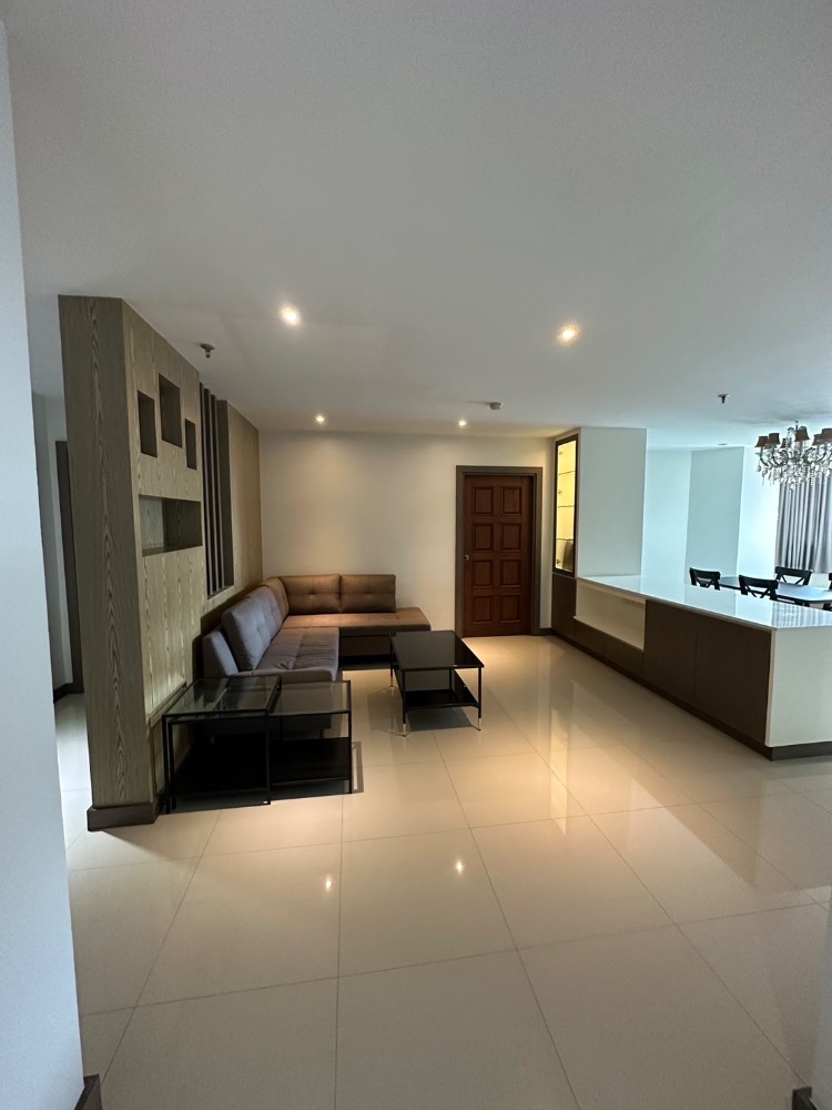 For RentCondoSukhumvit, Asoke, Thonglor : Condo for rent, fifty-fifth tower🌷, near BTS Thonglor, size 164 sq m, 2 bedrooms, 3 bathrooms, 19th floor, city view, price 55,000฿, complete furniture and electrical appliances. Ready to move in