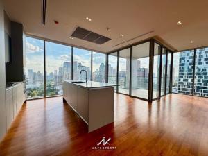 For RentCondoWitthayu, Chidlom, Langsuan, Ploenchit : Unfurnished Luxury 3 bedrooms at Tonson One Residence