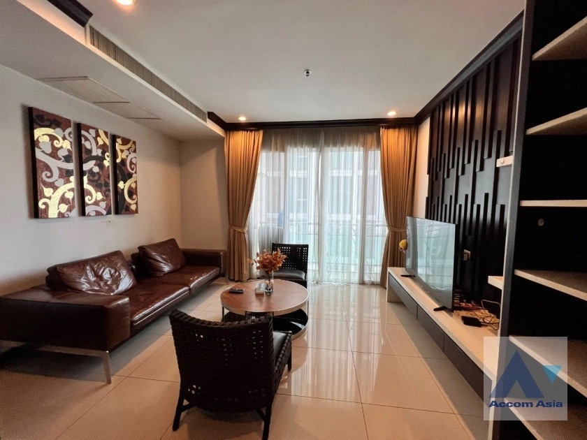 ให้เช่าคอนโดนานา : 3 Bedrooms Condominium for Rent in Sukhumvit, Bangkok near BTS Nana at The Prime 11 (AA18567)