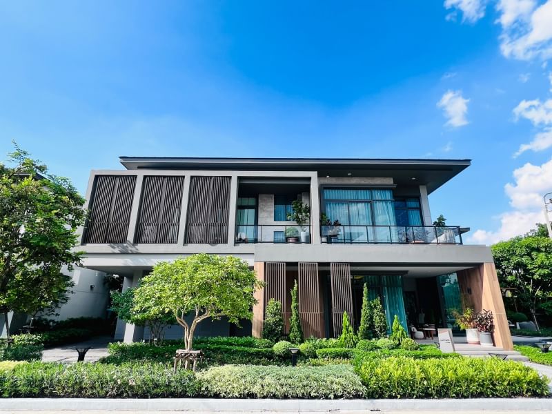 For SaleHouseRama5, Ratchapruek, Bangkruai : Luxury house for sale, Bangkok Boulevard Ratchaphruek-Pinklao, prime location behind Central West Ville Rama 5, convenient travel to Sathorn, close to the expressway, 4 bedrooms.