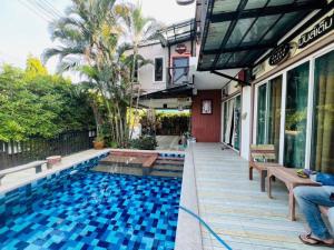 For SaleHouseHuahin, Prachuap Khiri Khan, Pran Buri : 2-story pool villa for sale, self-built house, unlike any other. Located in Hua Hin city, Soi 6, Bo Fai, Thanadol Resort Village.