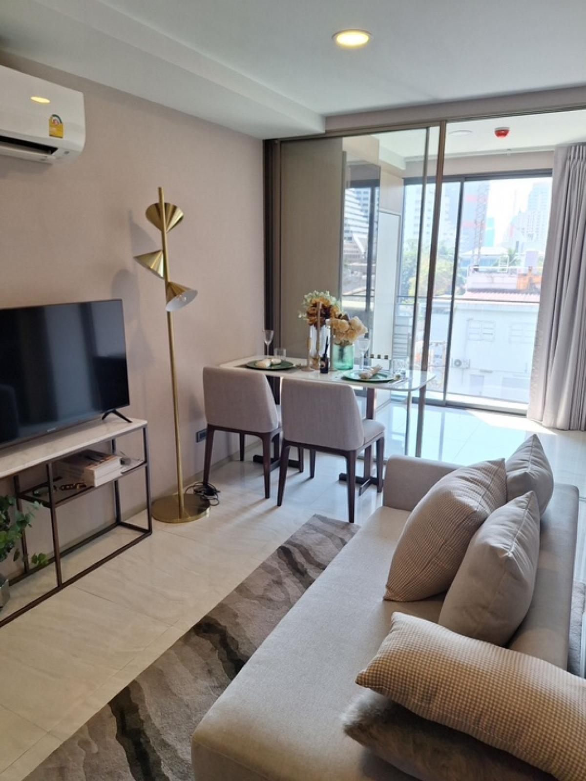 For RentCondoSukhumvit, Asoke, Thonglor : Urgent🔥 For Rent Condo Walden Asoke Ready To Move In