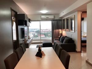 For RentCondoWongwianyai, Charoennakor : For rent Supalai River Resort, river front position. There is only 1 room per floor. The floor level has the most beautiful view of the Chao Phraya River.