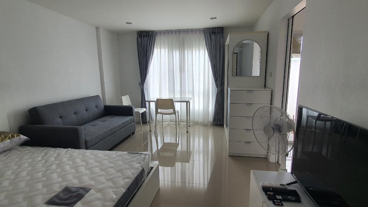 For RentCondoMin Buri, Romklao : For rent: The Hub Condo Ramkhamhaeng 164