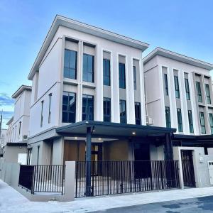 For RentTownhouseKasetsart, Ratchayothin : 🎊, 买  ,租 New house for rent, Soi Senanikom 1 // Build-in decoration throughout the house, complete with air conditioning and electrical appliances*