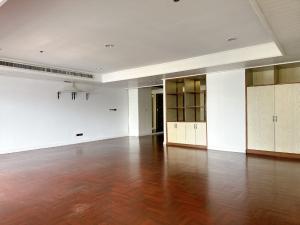 ให้เช่าคอนโดนานา : Kallista Mansion Sukhumvit 11 for rent 315 sqm 3beds 3baths 90,000 per month