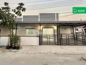 For SaleTownhouseNonthaburi, Bang Yai, Bangbuathong : Townhouse, Pimonrat Village 1, Bang Bua Thong, 28 sq m, 2 bedrooms, 1 bathroom, price 1.79 million baht, decorated, ready to move in, good trading location.