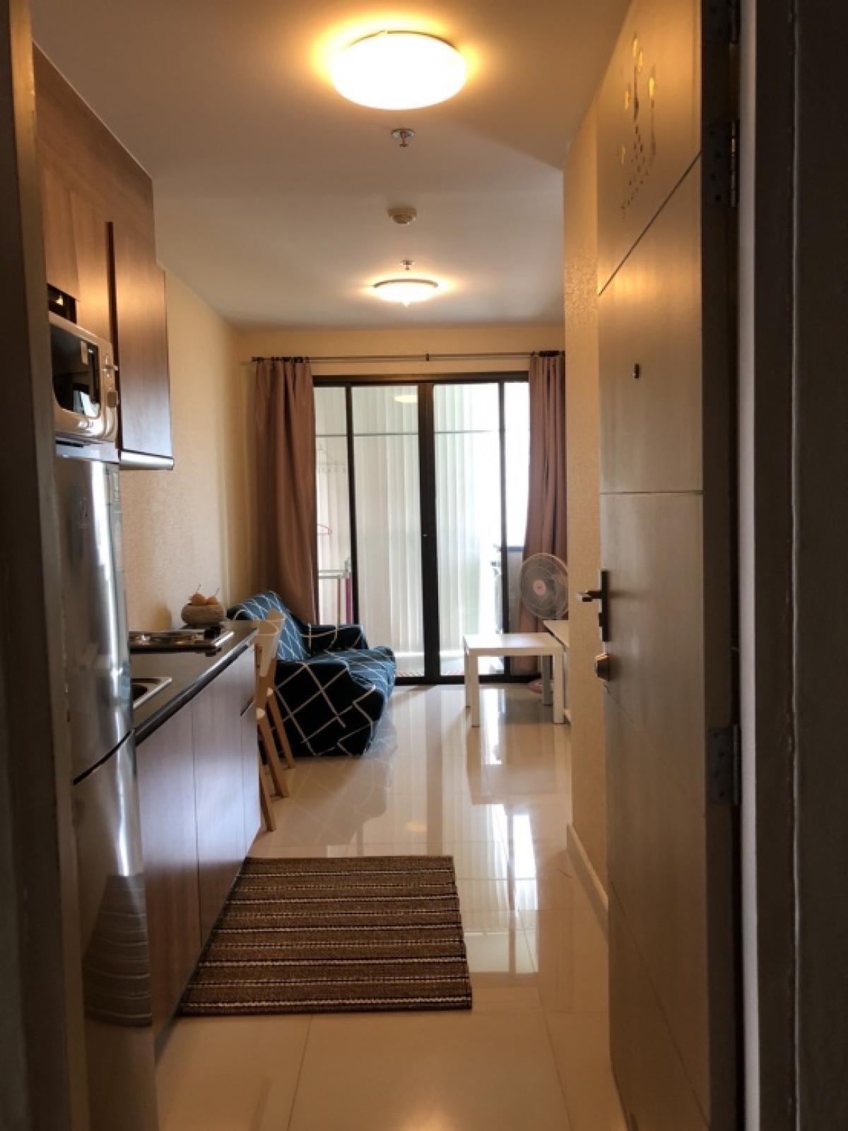 For SaleCondoLadprao, Central Ladprao : Ideo Ladprao 5, urgent sale 2.85 million baht, room details - furnished room, ready to move in, size 1 bedroom, 1 bathroom - corner room, high floor 12A, good view, no blocking - room size 33.5 sq m. Contact: Patchara 0882414562 : line :Joys737158