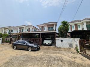 For SaleHouseMahachai Samut Sakhon : 2-story semi-detached house for sale (similar to a single house), Greenery, Pho Chae, Samut Sakhon, near Ekachai Golf & Country Club