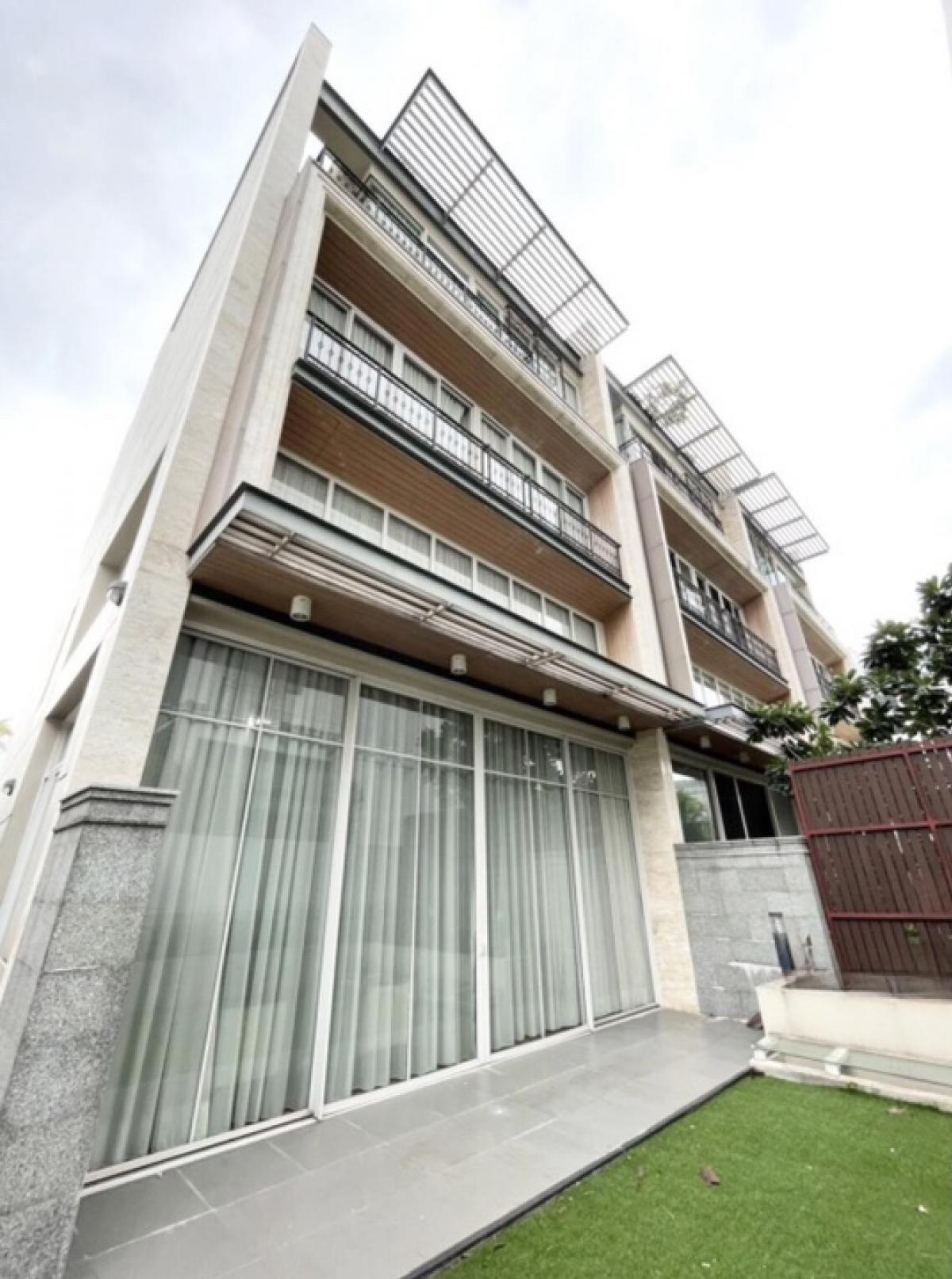 For SaleTownhouseSukhumvit, Asoke, Thonglor : LL311 5-story townhome for sale, 349 Residence project, has an elevator, near BTS Thonglor, ready to move in.